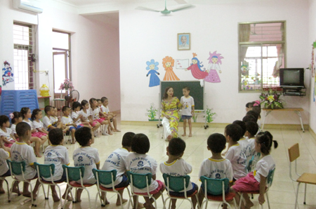 Kiểm tra thực hiện phong trào thi đua “Xây dựng trường học thân thiện, học sinh tích cực” tại Bình Dương